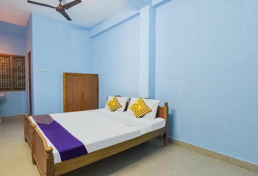 هتل Spot On R.r Residency