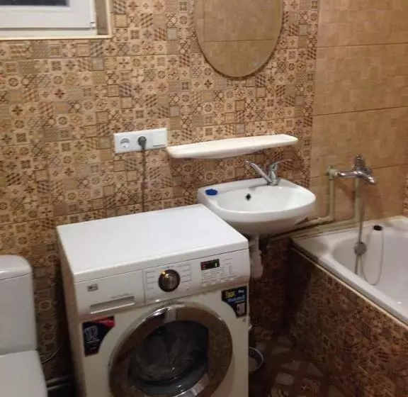 ペンション Apartment Petefi