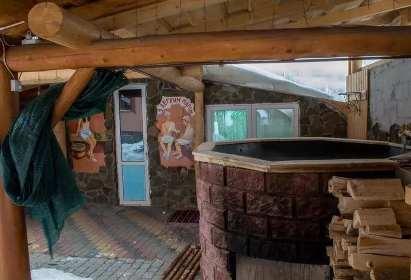 Majatalo Synevyrskyj Chardash