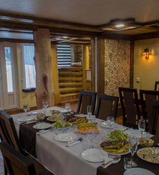 ペンション Synevyrskyj Chardash