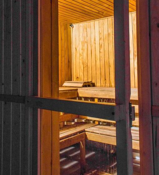 ペンション Synevyrskyj Chardash