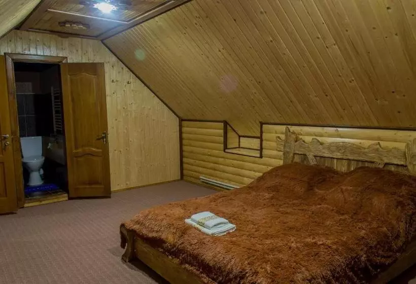 Majatalo Synevyrskyj Chardash