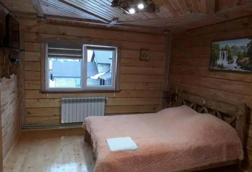 Majatalo Synevyrskyj Chardash