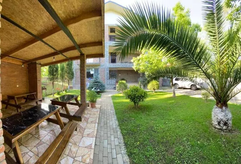 پانسیون Guest House Shekvetili
