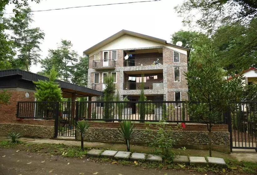 پانسیون Guest House Shekvetili