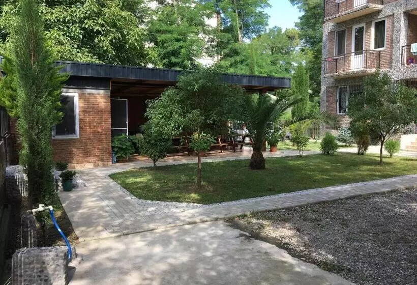 پانسیون Guest House Shekvetili