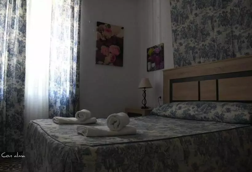 پانسیون Hostal Costa De La Luz