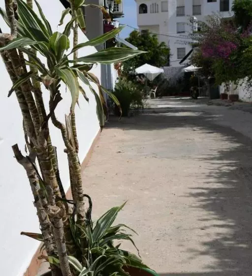 پانسیون Hostal Costa De La Luz