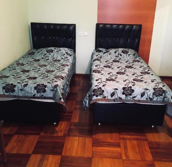 پانسیون Marina Kvariati