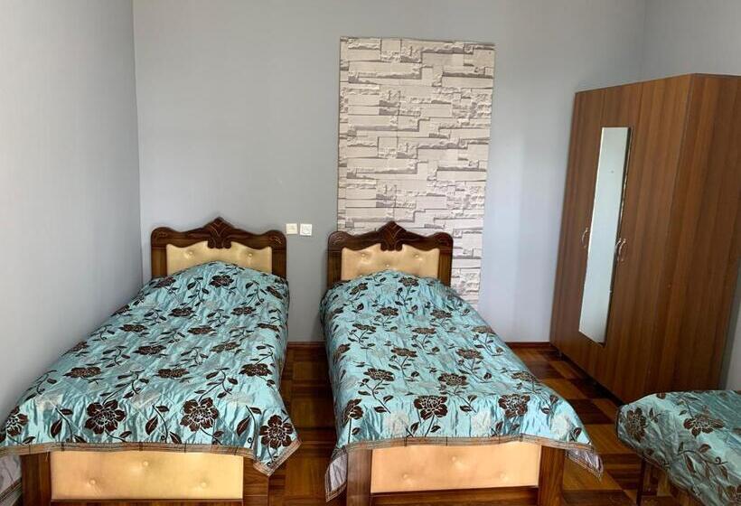 پانسیون Marina Kvariati