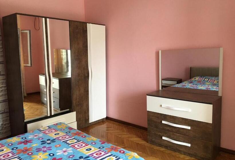 پانسیون Marina Kvariati