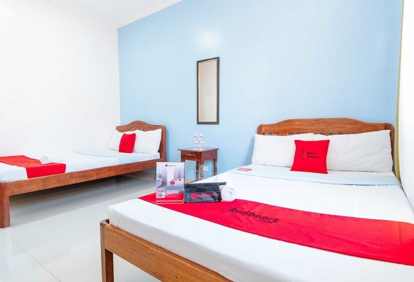 פנסיון Reddoorz Near Skylight Convention Center