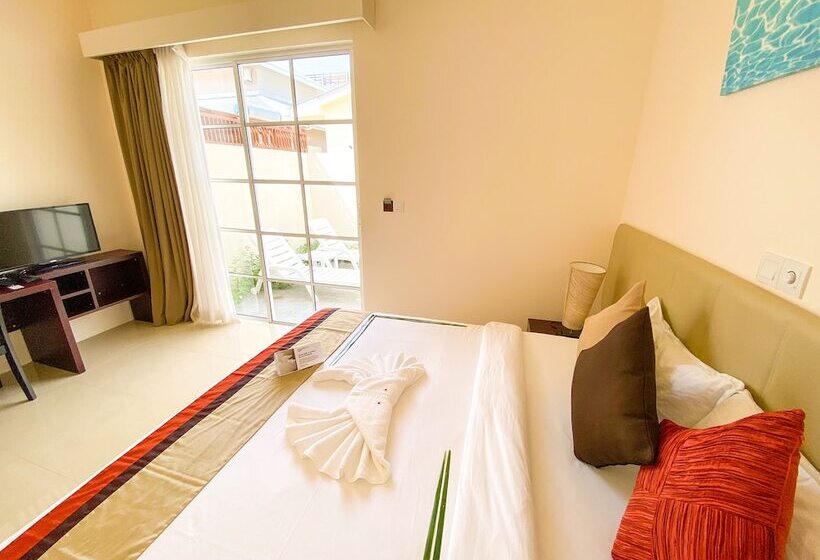 هتل Tme Retreats Dhigurah