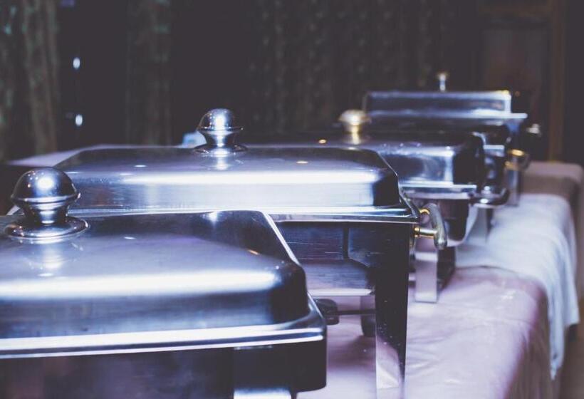 هتل La Viena Health Resort