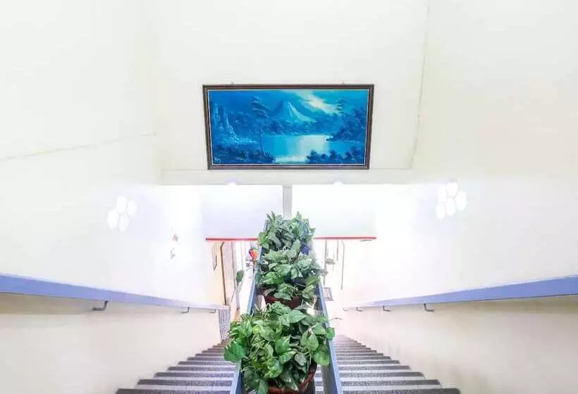 ホテル Madani Muslim