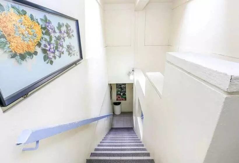 ホテル Madani Muslim