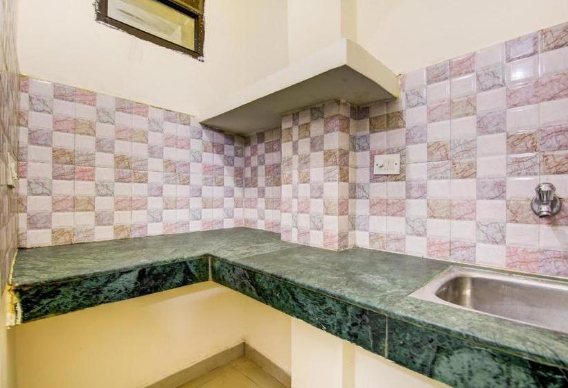 酒店 Oyo 77522 Raj Palace