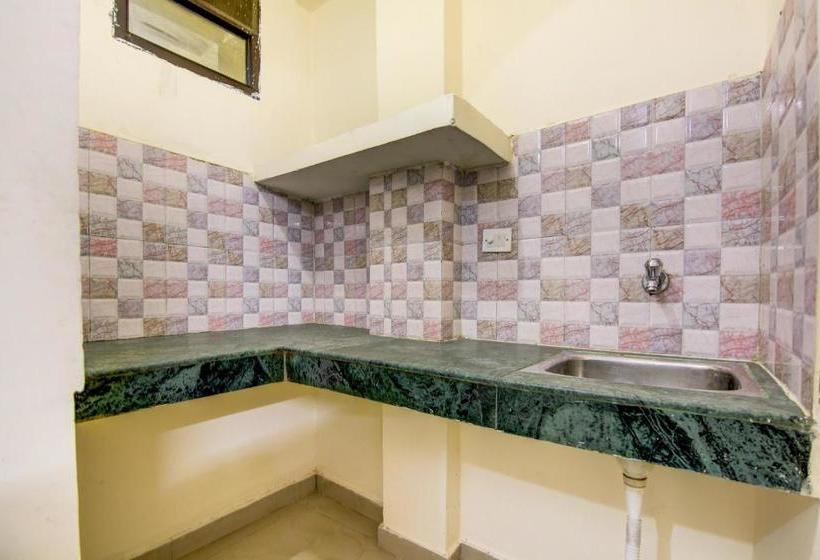 酒店 Oyo 77522 Raj Palace