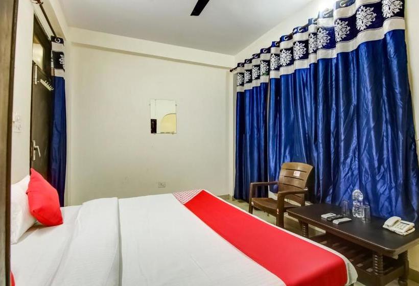 酒店 Oyo 77522 Raj Palace