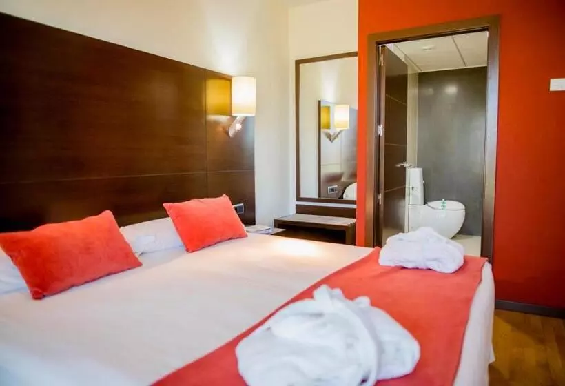 Hospedium Hotel Valles De Gredos Golf