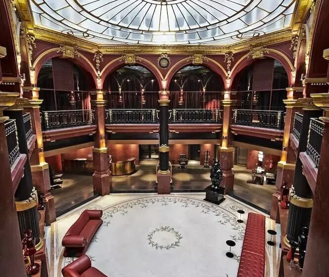 ホテル Banke Opera, Autograph Collection