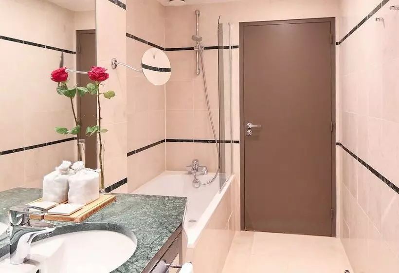 ホテル Banke Opera, Autograph Collection