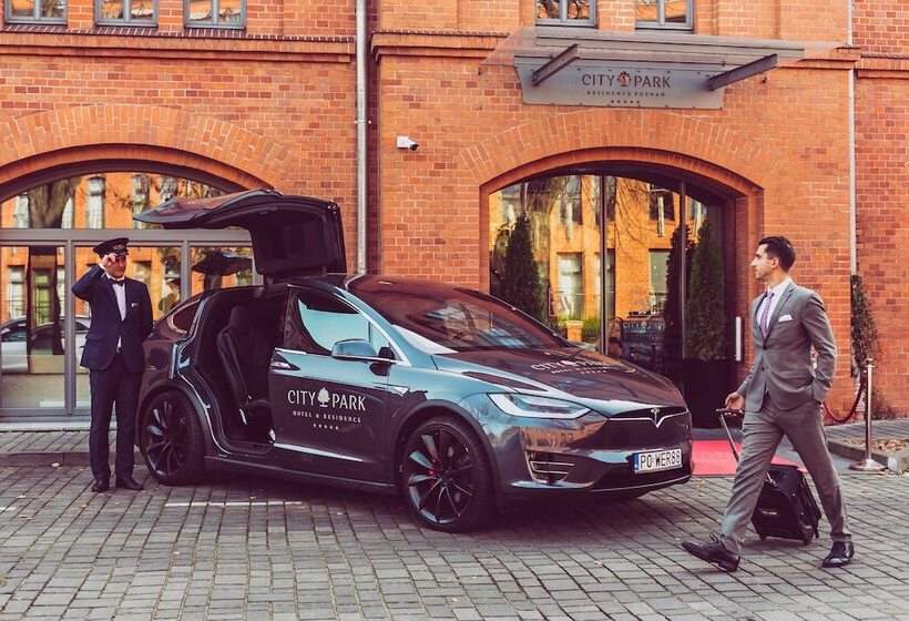 City Park Hotel & Residence