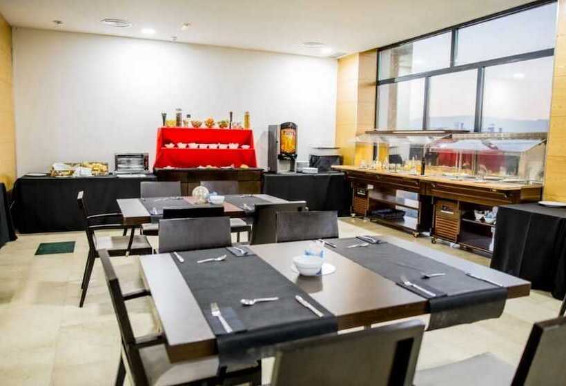 Hospedium Hotel Valles De Gredos Golf