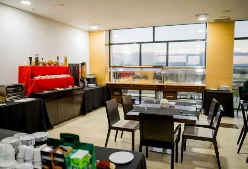 Hospedium Hotel Valles De Gredos Golf