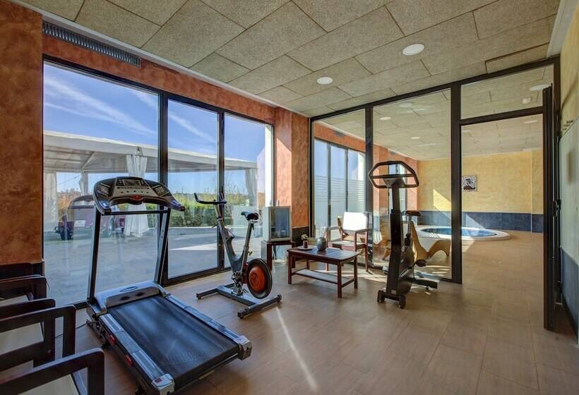 Hospedium Hotel Valles De Gredos Golf