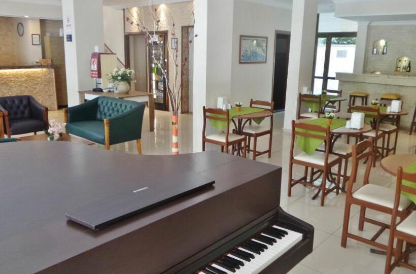 호텔 Kleopatra Carina