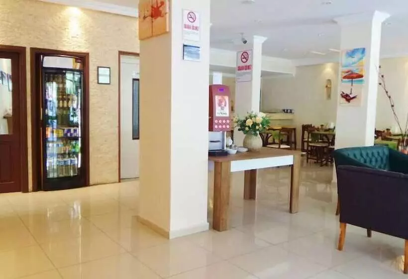 酒店 Kleopatra Carina