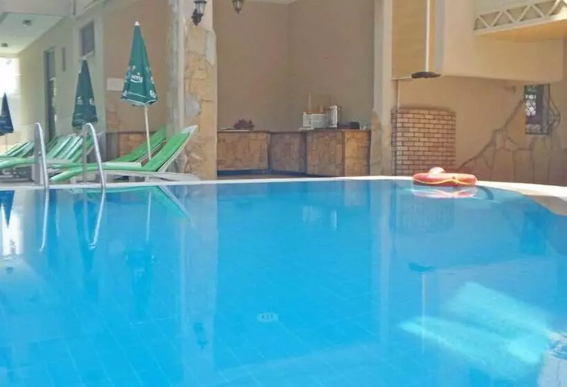 酒店 Kleopatra Carina