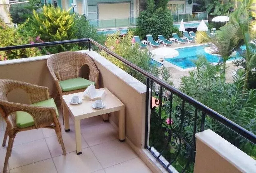 酒店 Kleopatra Carina