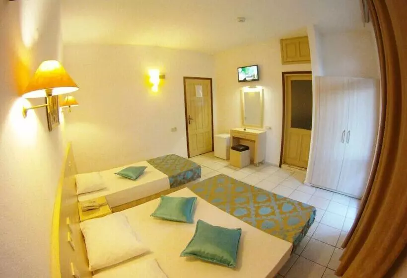 酒店 Kleopatra Carina