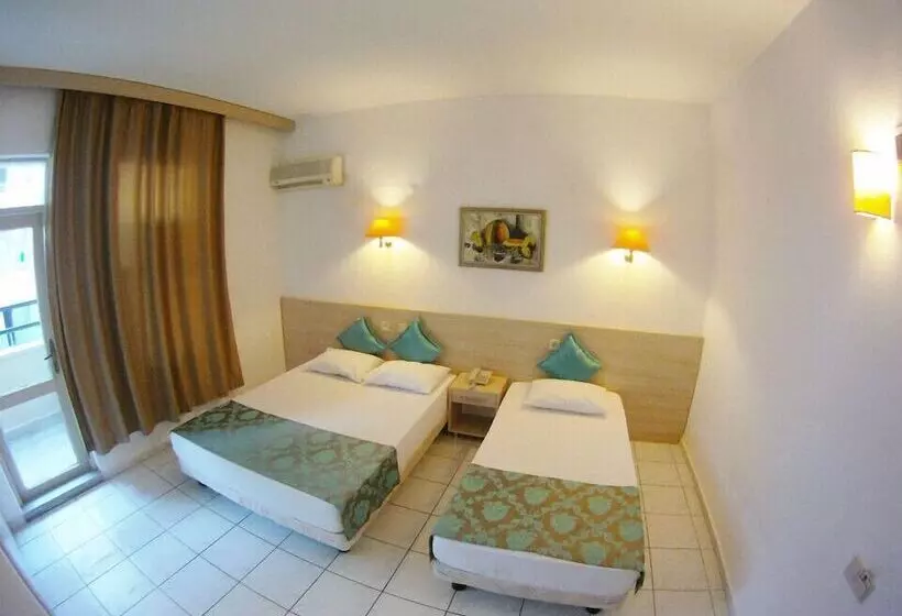 酒店 Kleopatra Carina