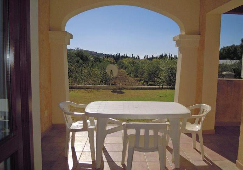 호텔 Le Residenze Di Chia