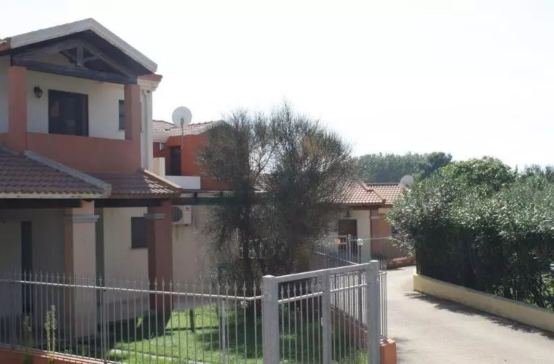 Szálloda Le Residenze Di Chia