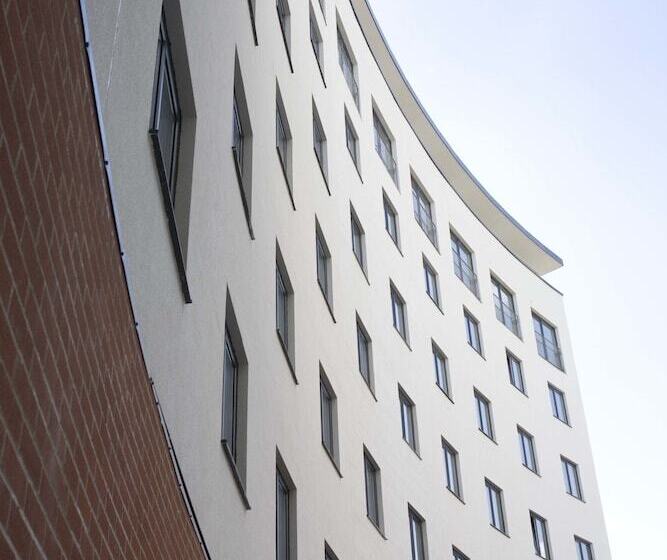 فندق Leonardo London Watford