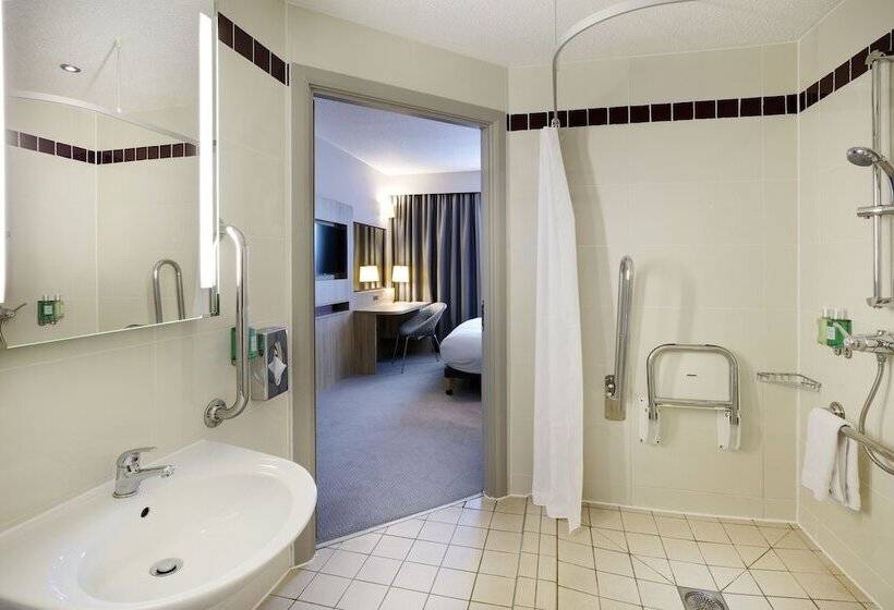 فندق Leonardo London Watford