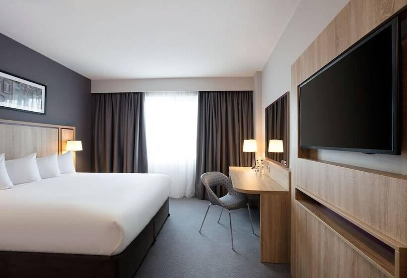 فندق Leonardo London Watford