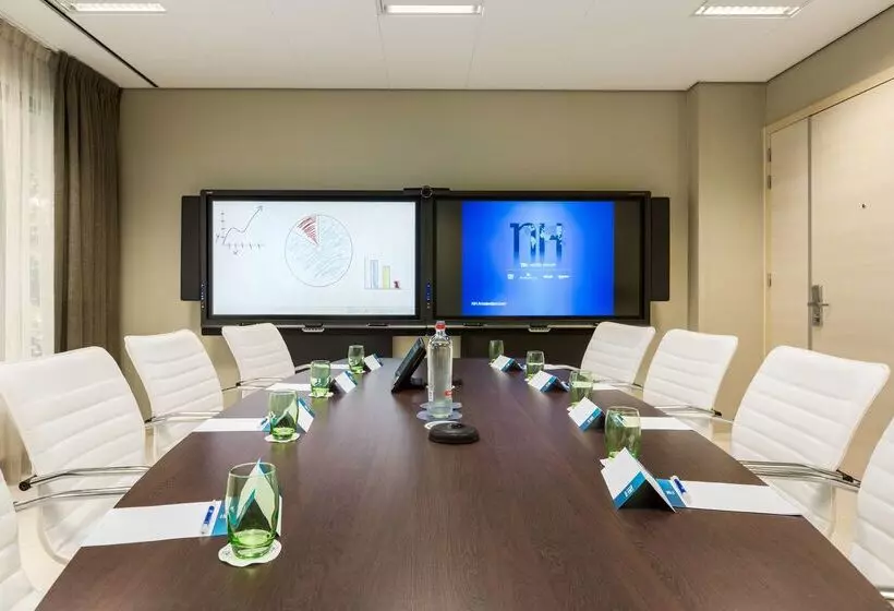 هتل NH Amsterdam Zuid