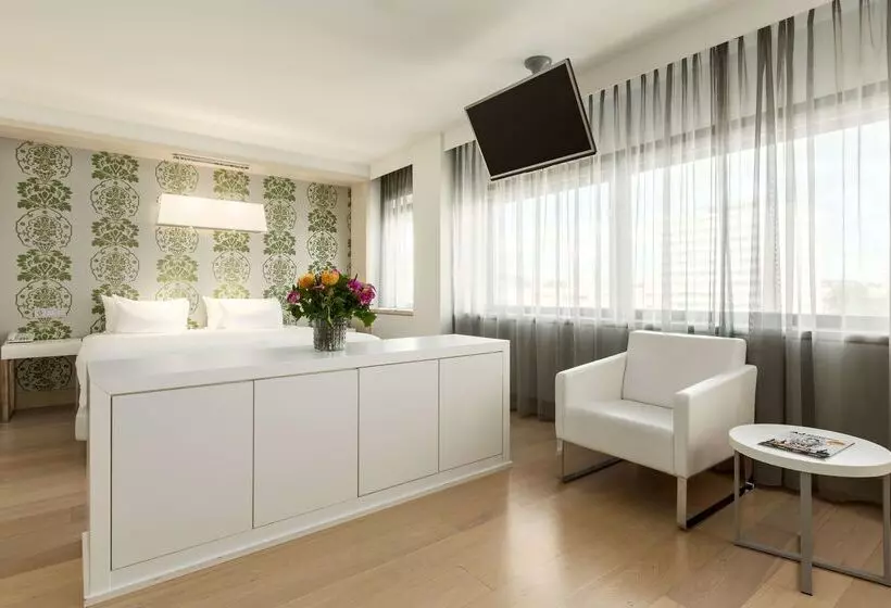 هتل NH Amsterdam Zuid