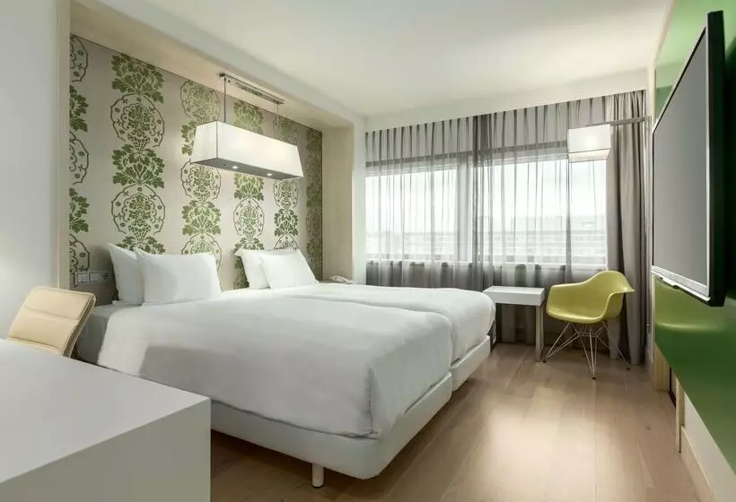 هتل NH Amsterdam Zuid