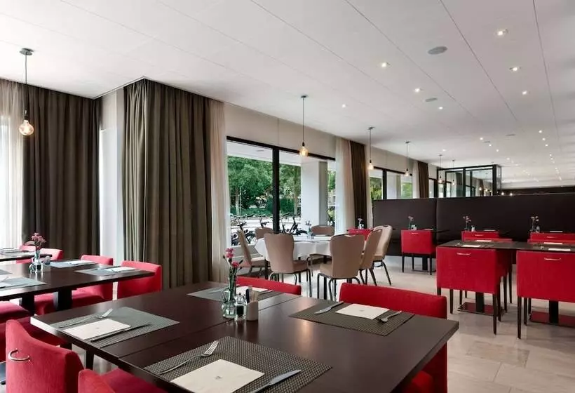 هتل NH Amsterdam Zuid