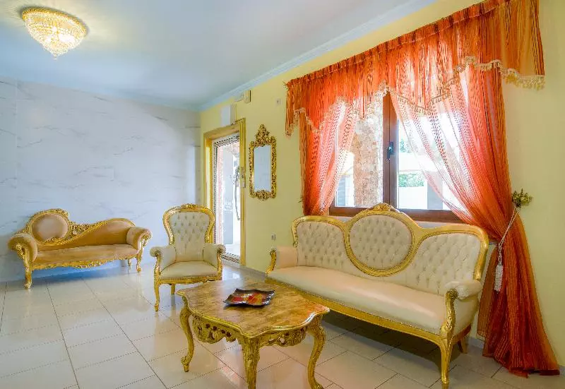 Paradice Hotel Luxury Suites Near Zorbas Beach Free Breakfast