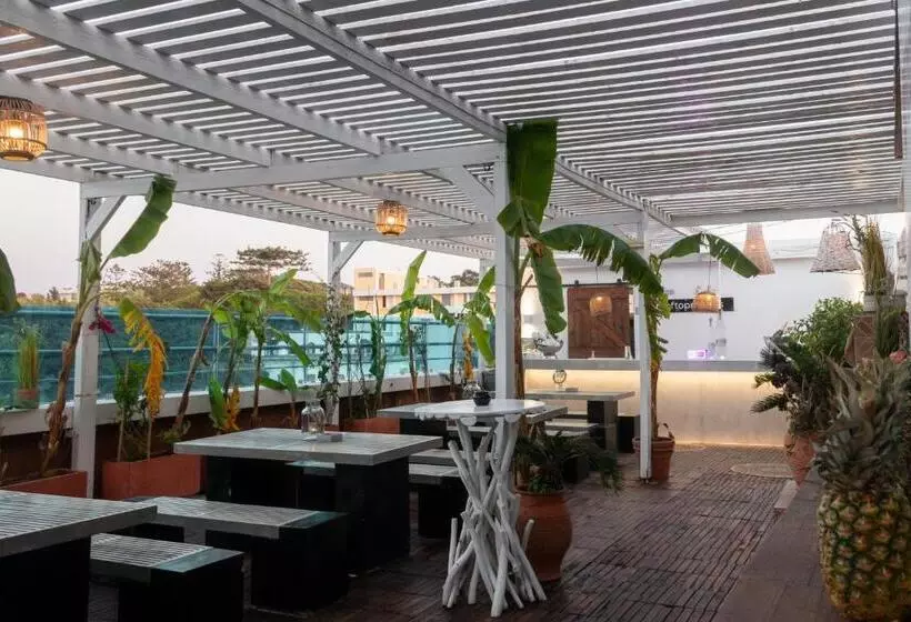 בית מלון כפרי Parthenon Rodos City