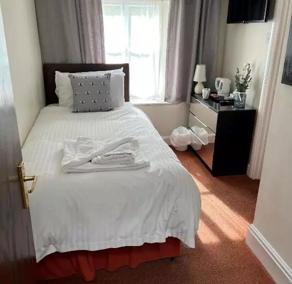 Отель Thorverton Arms