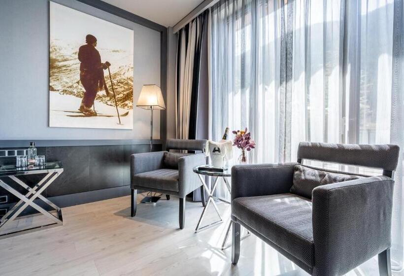 هتل Val De Neu G.l