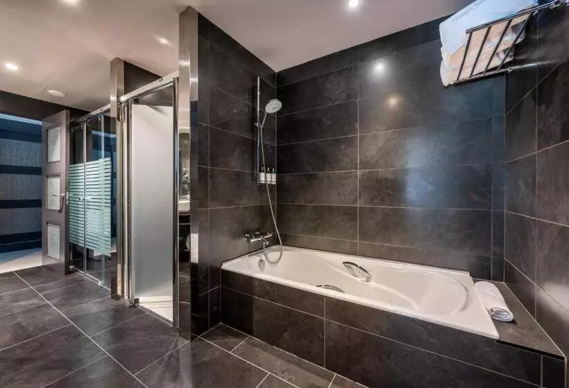 Отель Val De Neu G.l